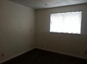 5th image of 1555 Garden Dr