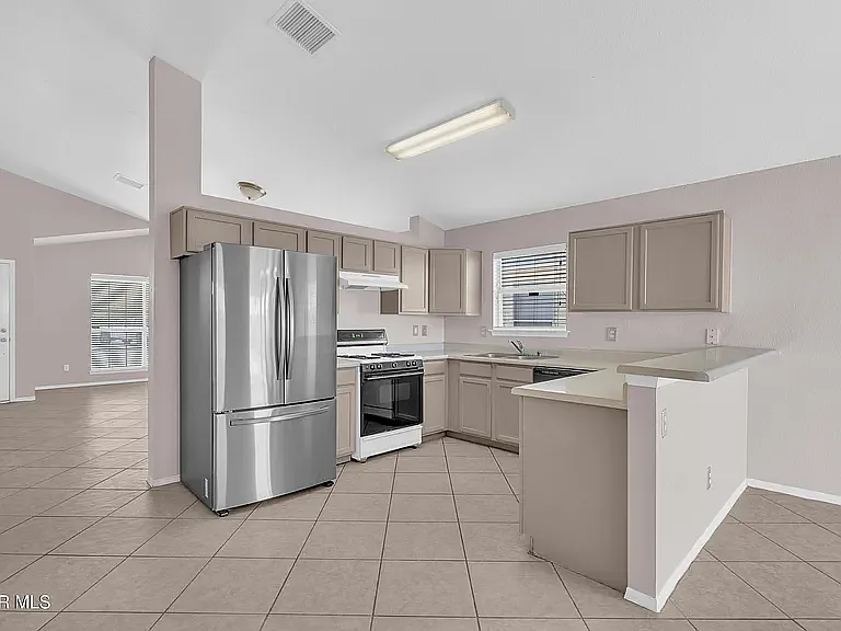 11868 Oak Crossing Dr — Photo 14