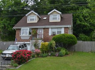 2 Pine Ave, Ossining, NY 10562