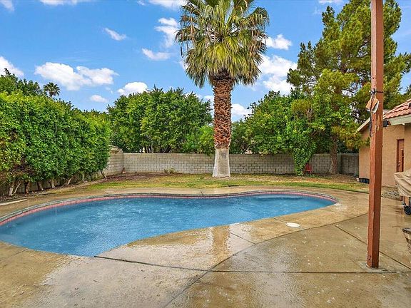 2nd image of 68954 Durango Rd