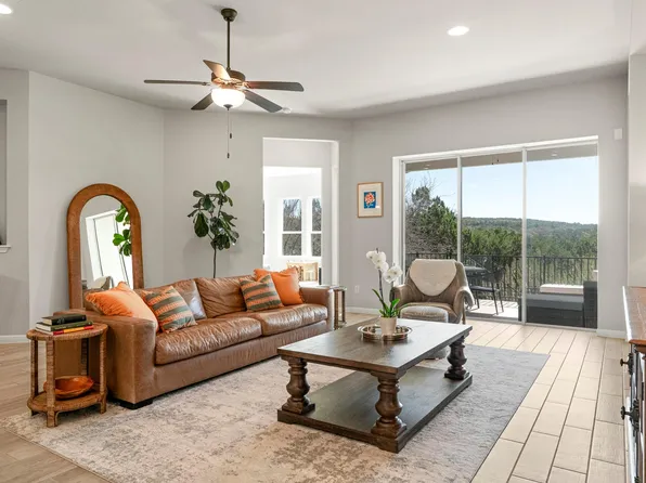 546 Hazy Hills Loop, Dripping Springs, TX 78620