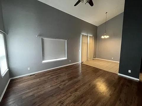 4th image of 1141 Alexandria Dr