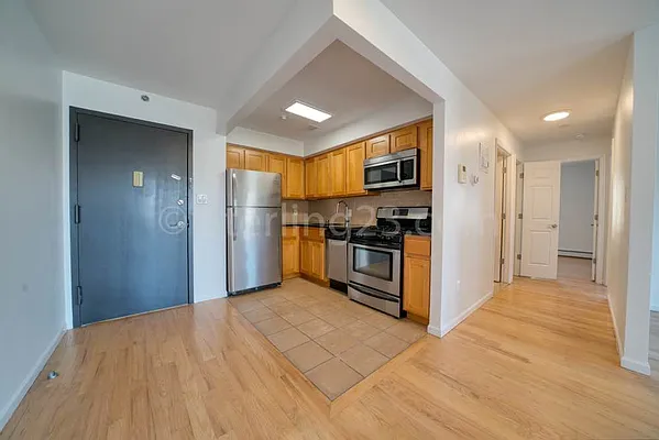 Rented by Sterling Realty Solution Inc | media 1