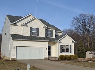 14777 Glen Valley Dr, Middlefield, OH 44062