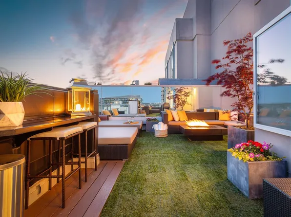 930 Cambie St Penthouse 1, Vancouver, BC V6B 5X6