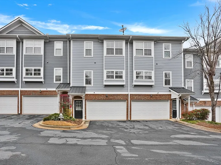 324 Carlyle Park Dr #1 — Photo 18