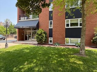 570 William St #401, London, ON N6B 3E9