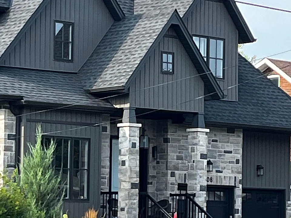 108 Manitoba St