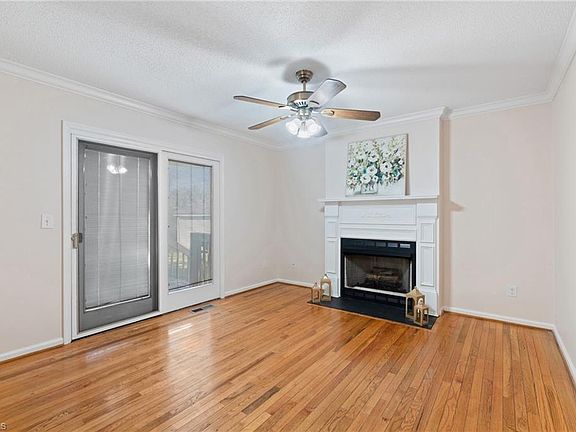 5th image of 15 Wimbledon Ln