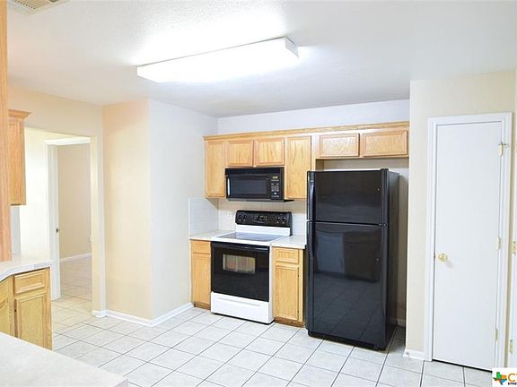 4th image of 1808 Fleetwood Dr