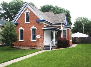 1023 6th St S, La Crosse, WI 54601