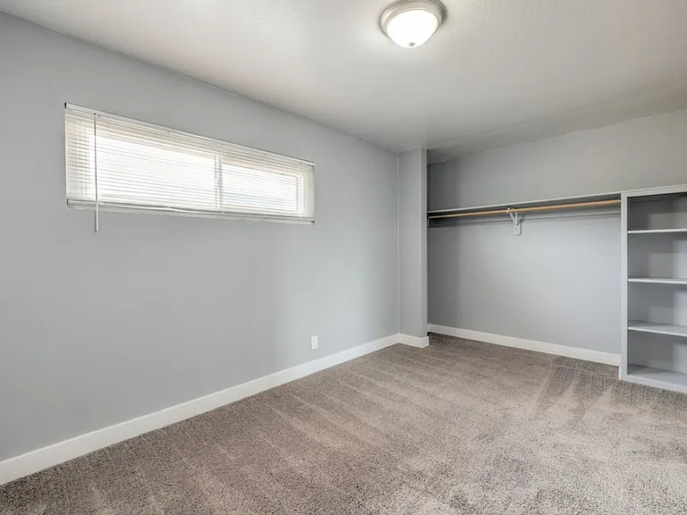 324 W Cleveland Ave — Photo 6