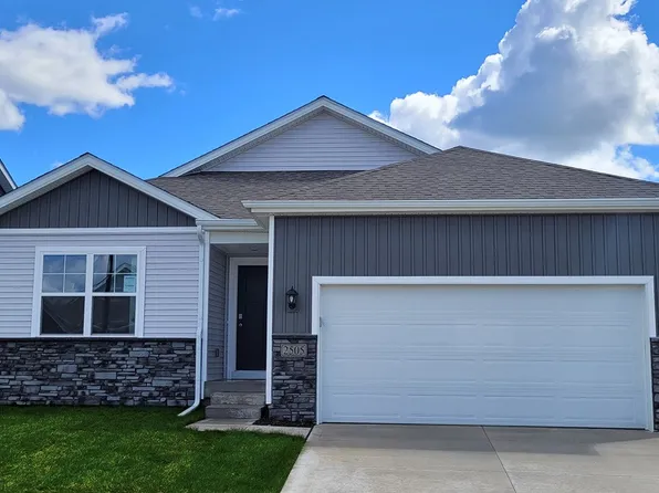 2505 Chan Dr, Adel, IA 50003