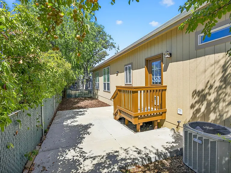 225 Wilson Rd — Photo 29