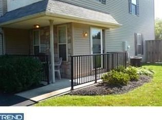 721 Dell Ct, Southampton, PA 18966