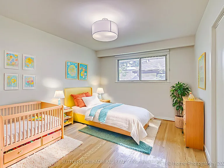 47 Waterloo Ave — Photo 13