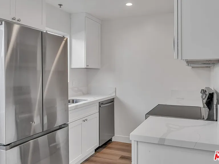 6616 Sylmar Ave #3 — Photo 4