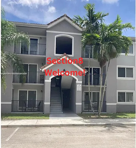 15470 SW 284th St Photo 1