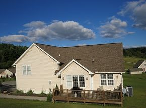 3rd image of 6117 Blackberry Ln