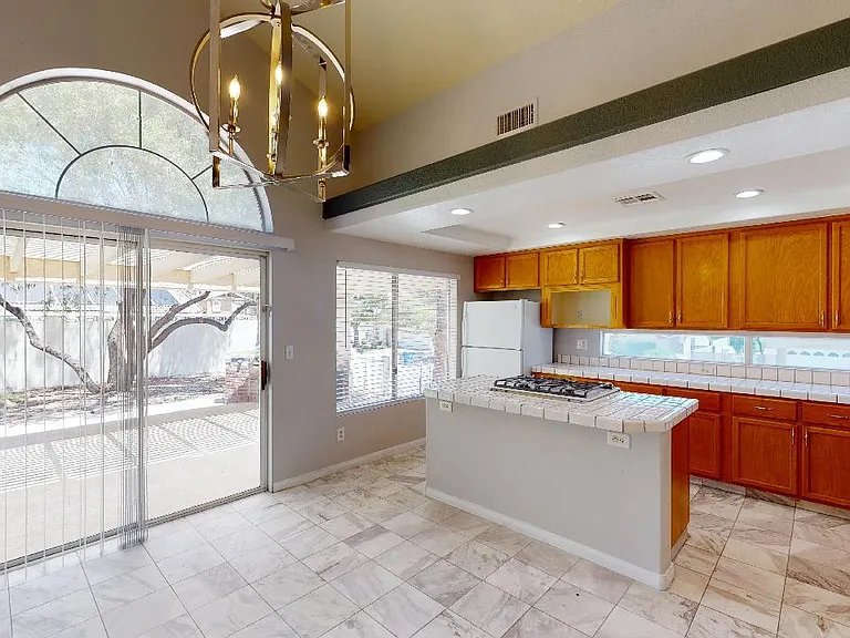 2570 Quail Wood Ct — Photo 10