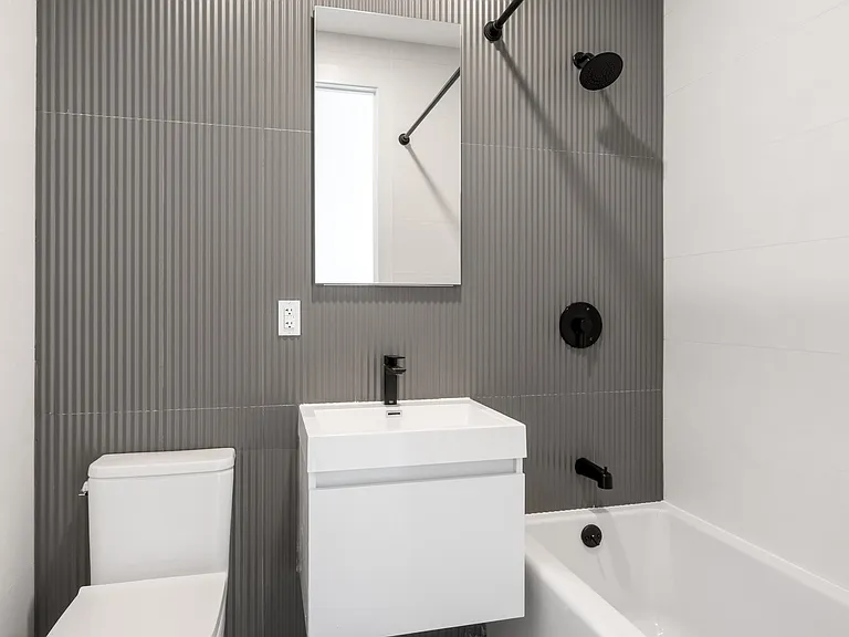 234 N 12th St #3F — Photo 7