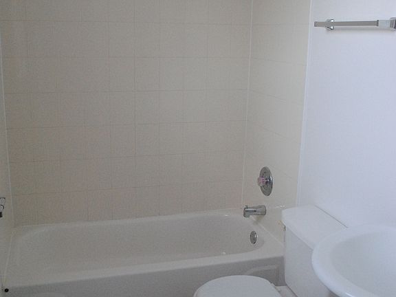3rd image of 5700 W Washington Blvd APT 3