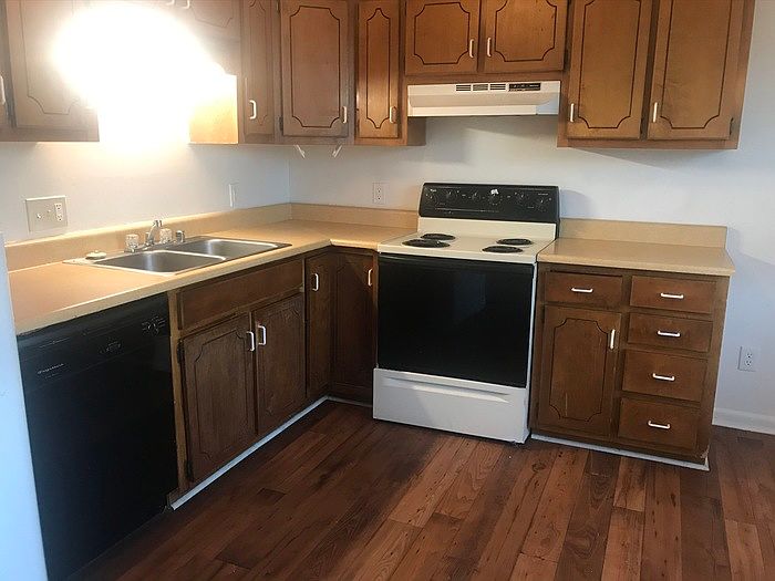 1st image of 1412 Ascent Trl NW APT C
