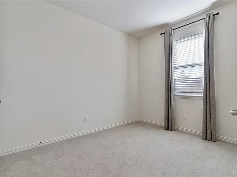 6297 Davison Way — Photo 10