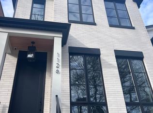 1126 W George St, Chicago, IL 60657