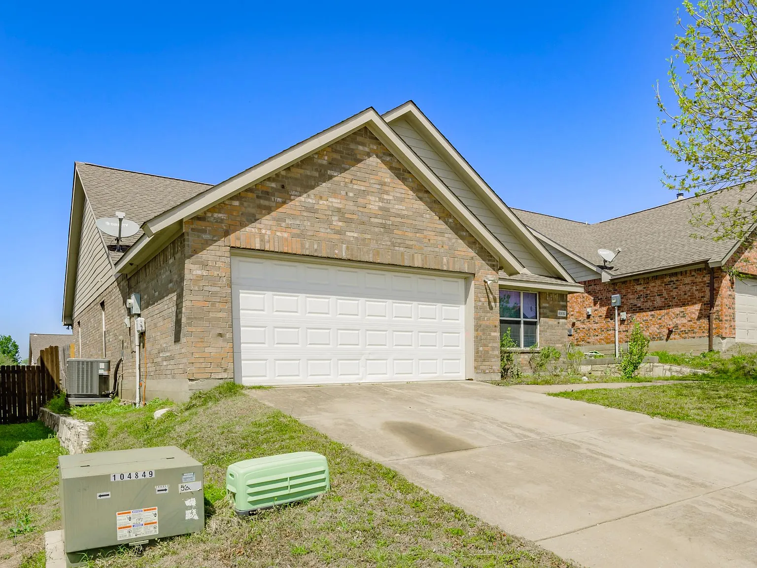 8915 Wild Rose Ln — Photo 3