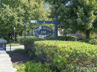 330 S Broadway #D11, Tarrytown, NY 10591