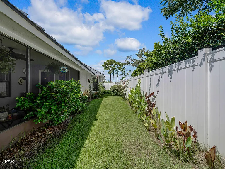 625 Amberjack Dr — Photo 49