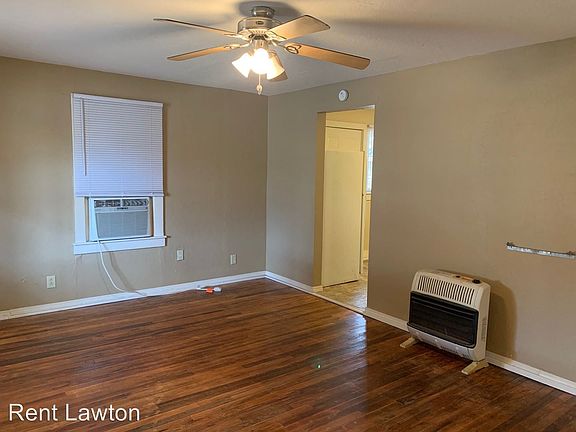 3rd image of 1503 NW Kingsbury Ave APT W