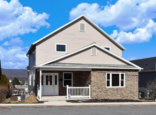 3630 Lawrence Ave, Moosic, PA 18507