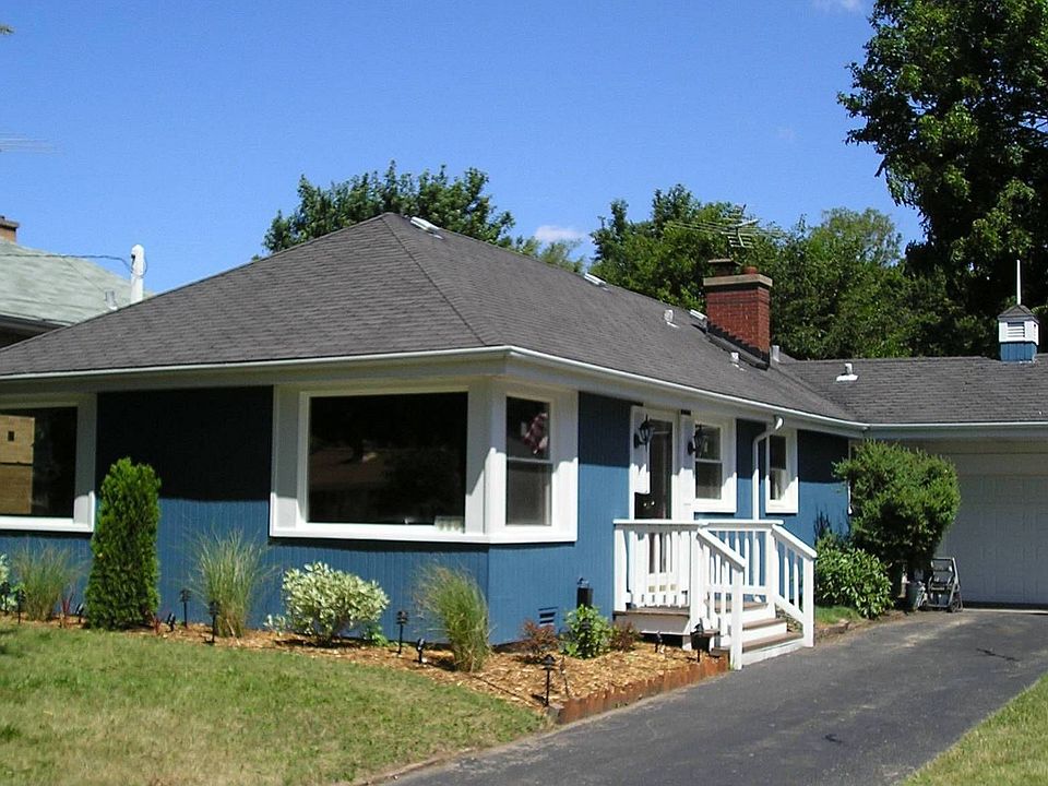 1st image of 860 S Golf Cul De Sac St