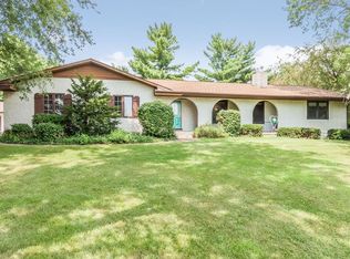 6050 Beverly Rd SW, Cedar Rapids, IA 52404