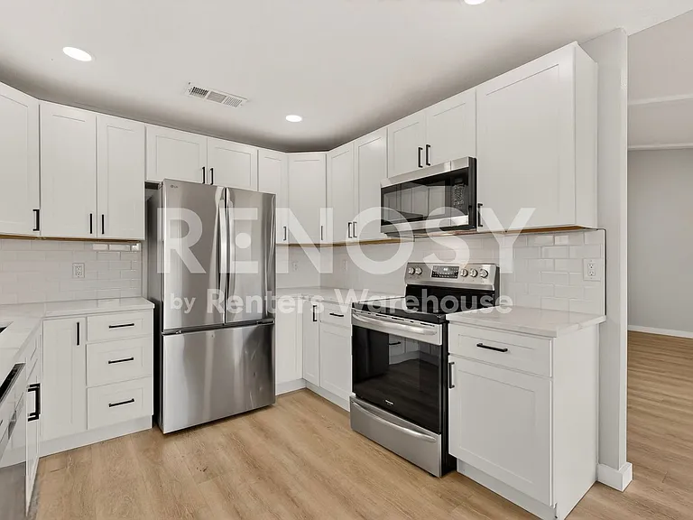 507 S Spring Creek Dr — Photo 10