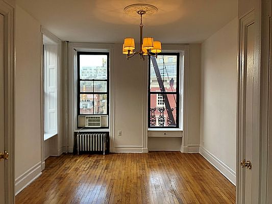1st image of 184 W 10th St APT 4A