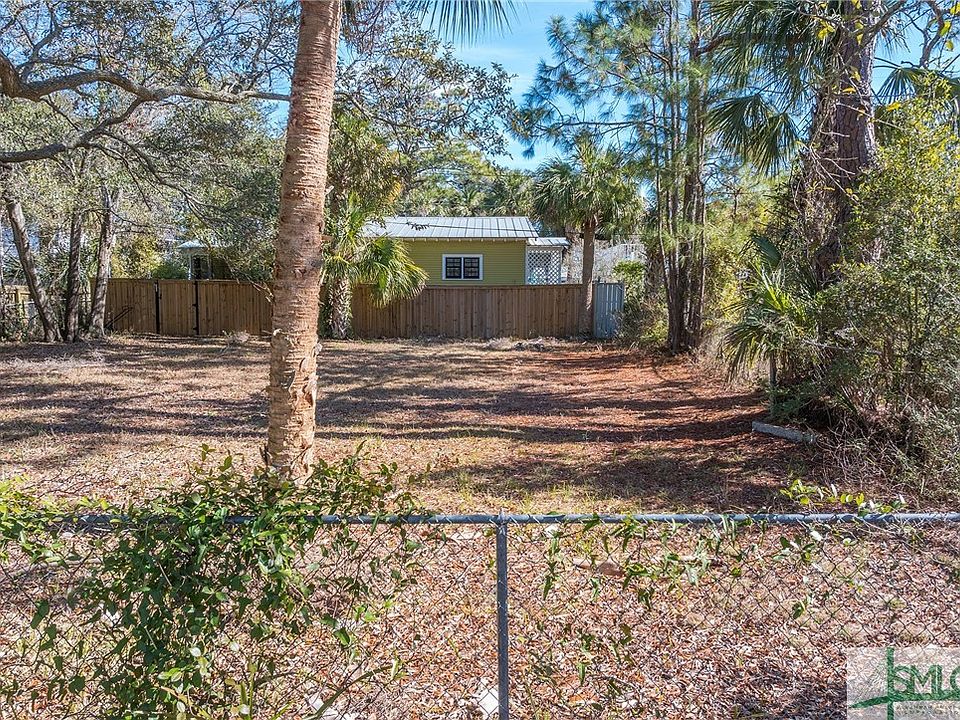1st image of 1006 2nd Avenue