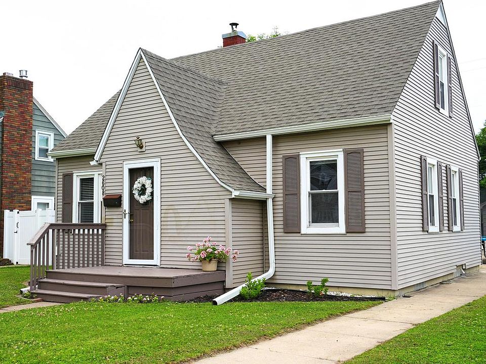 1st image of 2608 26th STREET S S