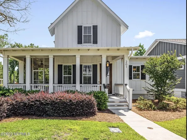 201 Cornubia Drive, Castle Hayne, NC 28429