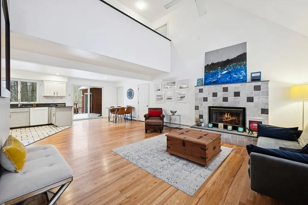 Welcome To Your Paradise Hamptons Home! — Photo 2