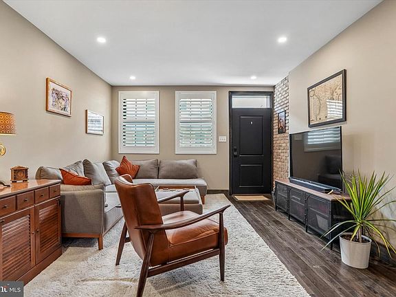 5th image of 145 Dudley St