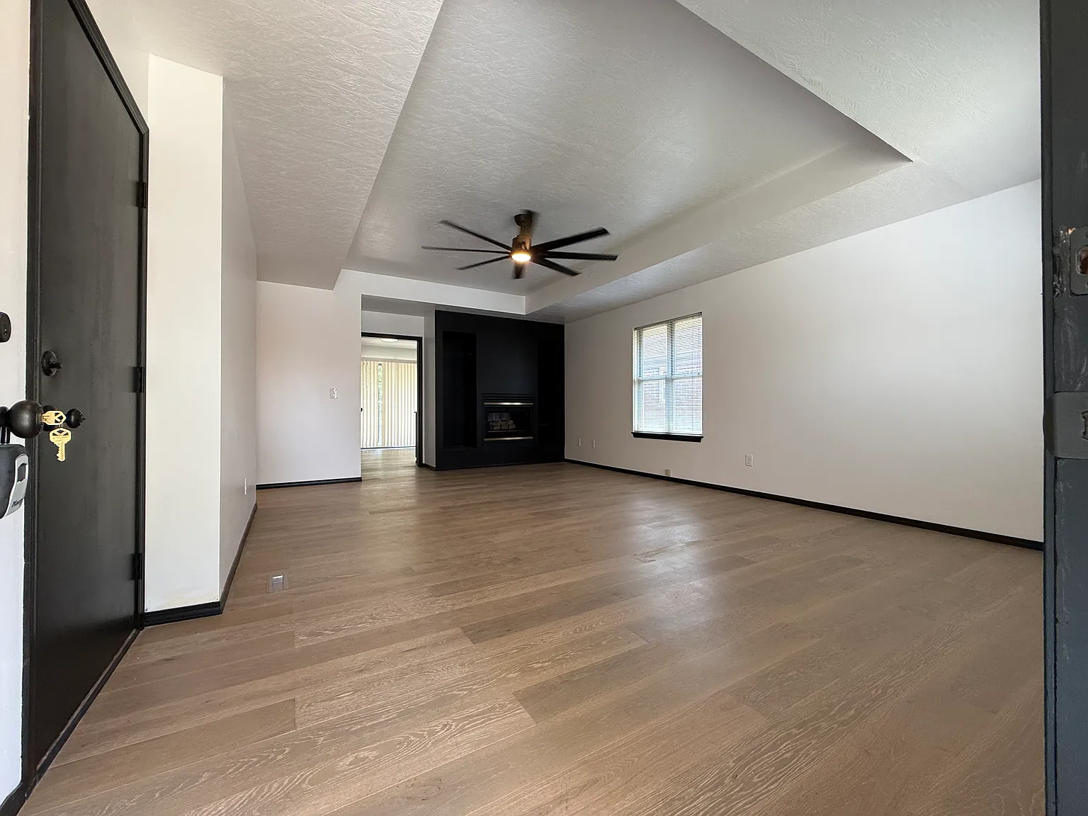 2 bed, 1156 sqft, $1,350 — Photo 2