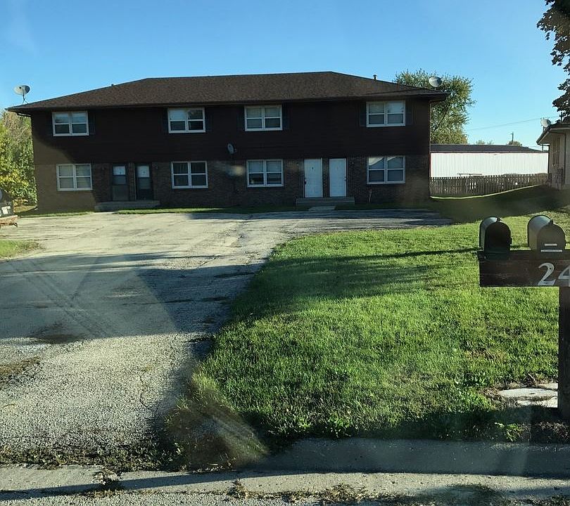 1st image of 2417 Windridge Ct APT 4