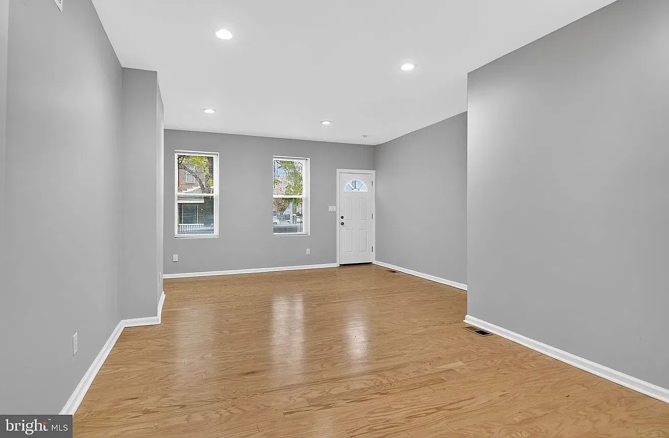 4 bed, 1.5 bath, 1425 sqft, $2,200 — Photo 3