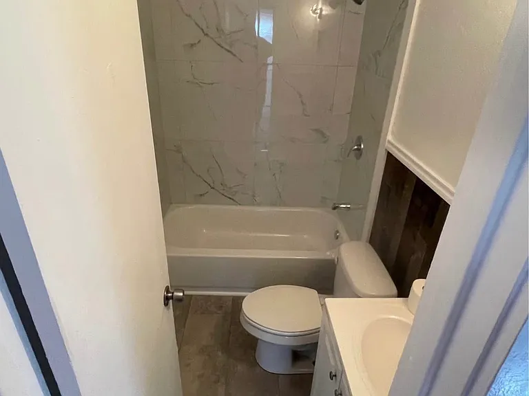 215 N Bermuda St #215 — Photo 6