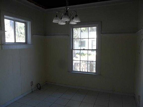 5th image of 400 Rush St