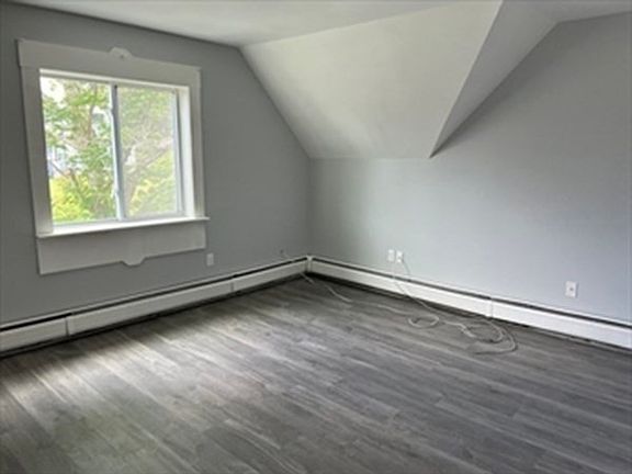5th image of 28 Main St