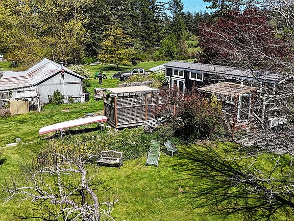 3rd image of 5178 Orcas Road